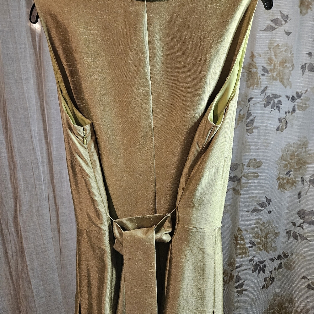 Jessica Howard olive green, no sleeve dress with belt Only. - Picture 6 of 15